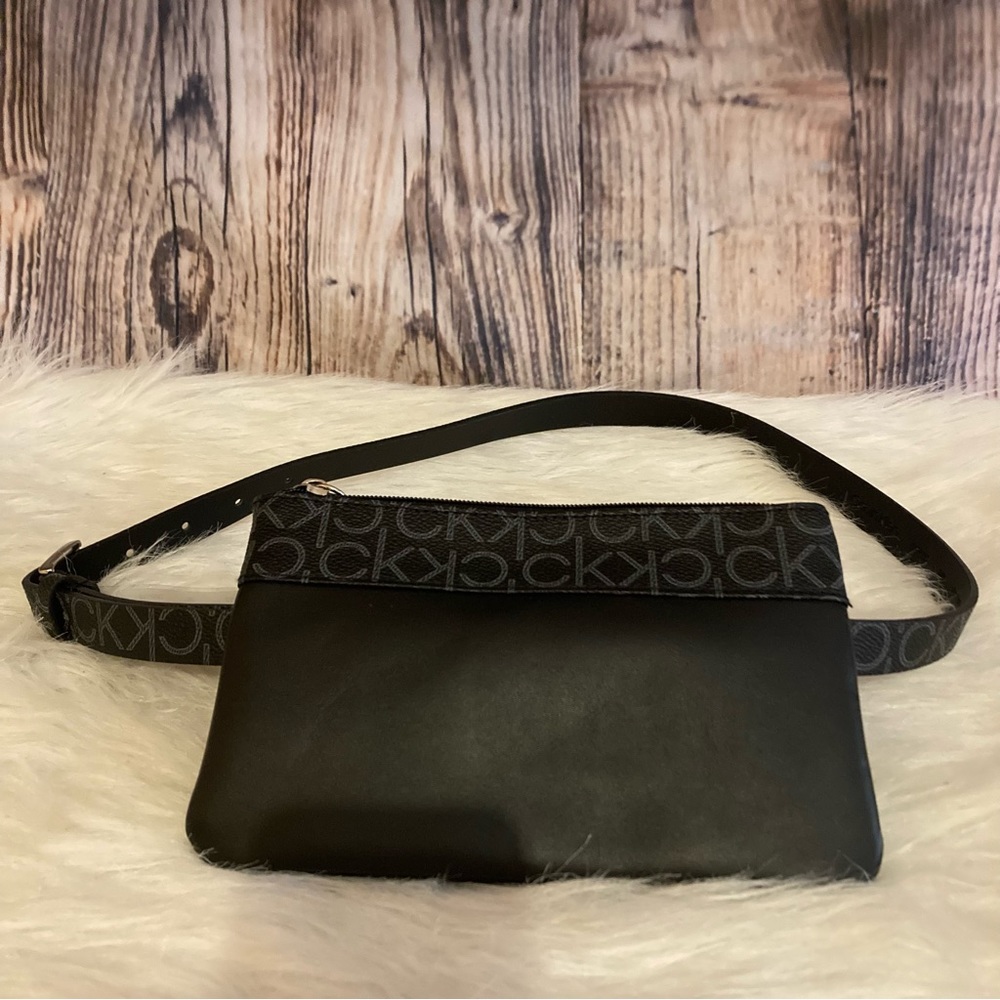 NWT Calvin Klein Belt Fanny